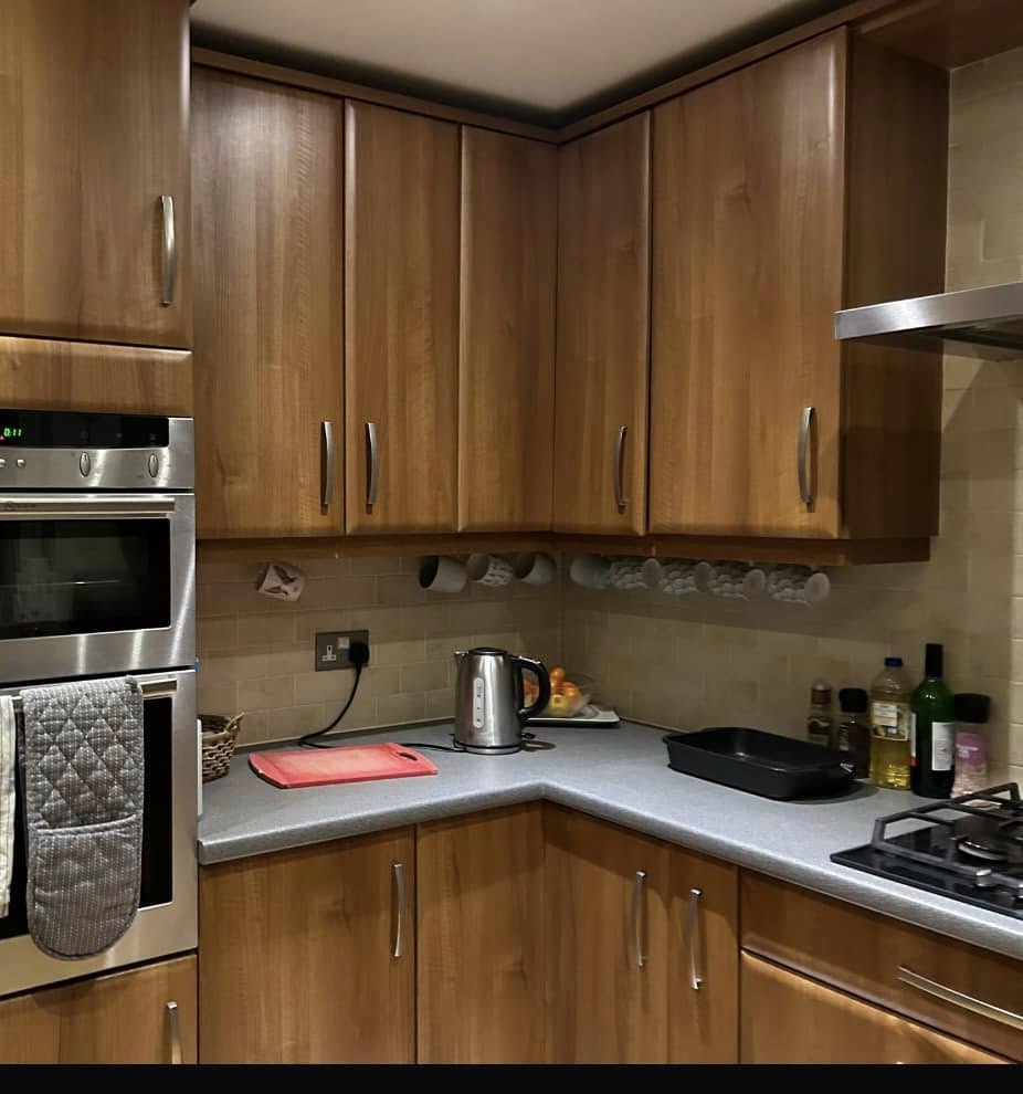 Kitchen Space Vinyl Wrapping Services UK